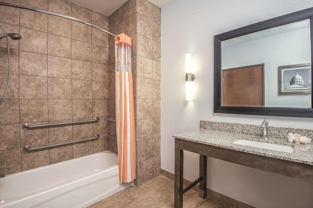La Quinta By Wyndham Guthrie Hotell Eksteriør bilde