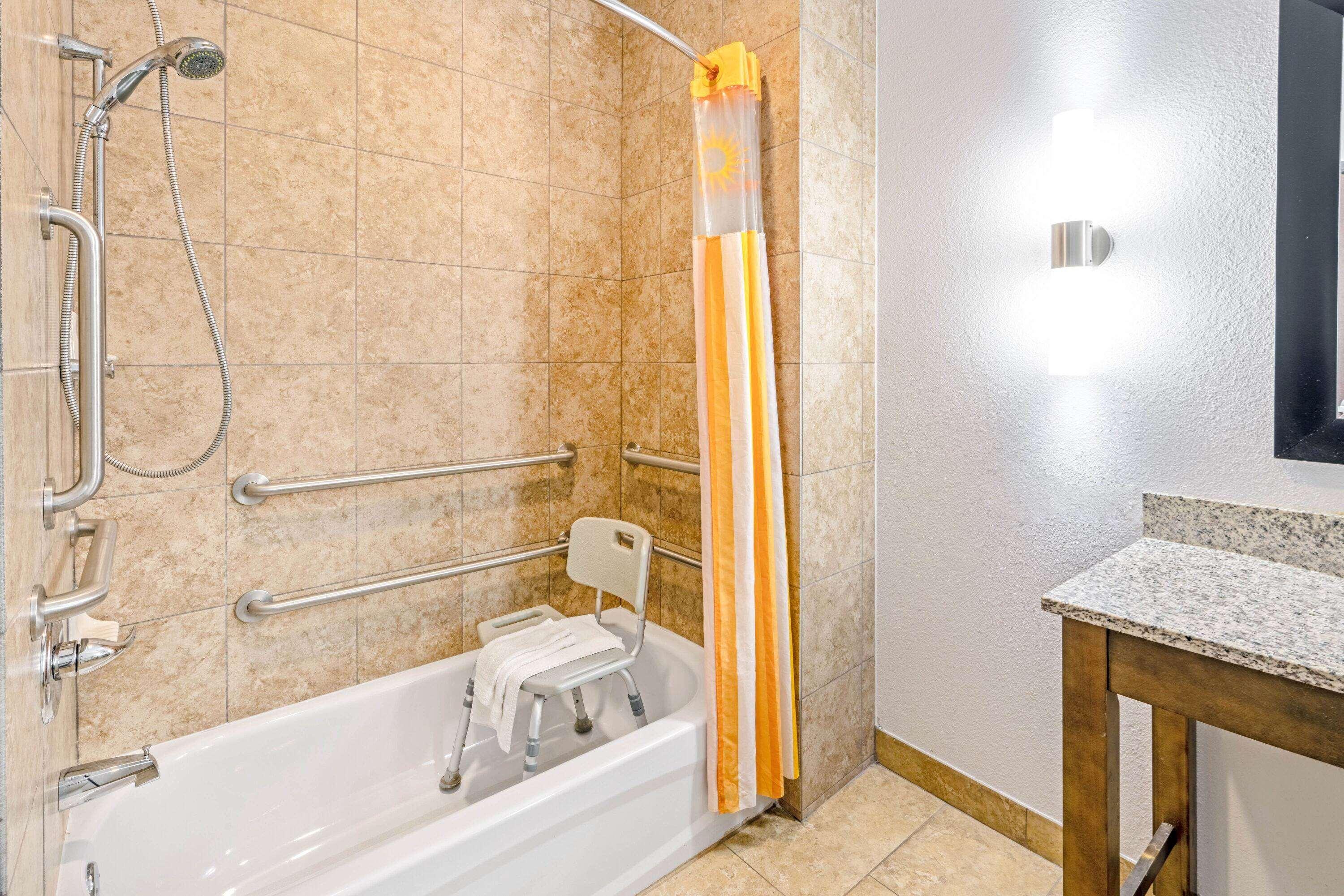 La Quinta By Wyndham Guthrie Hotell Eksteriør bilde